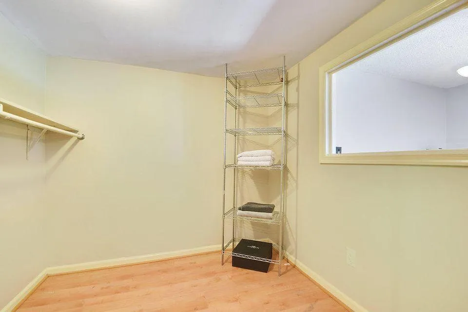 Walk In Closet
