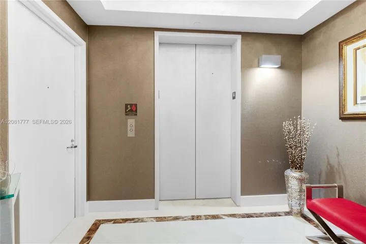 Private​​‌​​​​‌​​‌‌​‌‌​​​‌‌​‌​‌​‌​​​‌​​ foyer