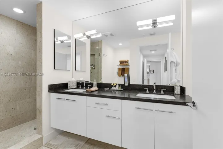 Room 2 Bathroom
