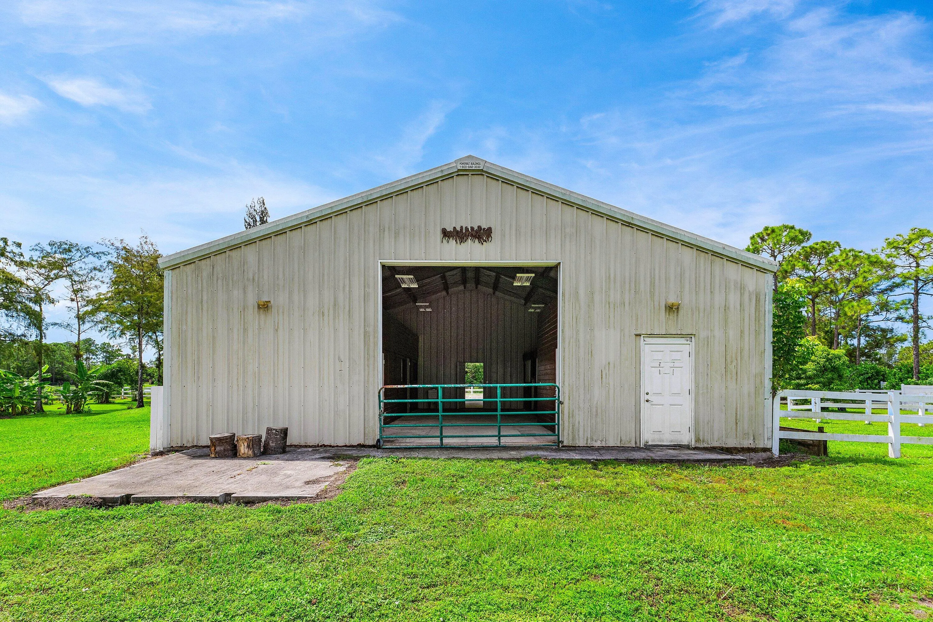 Barn