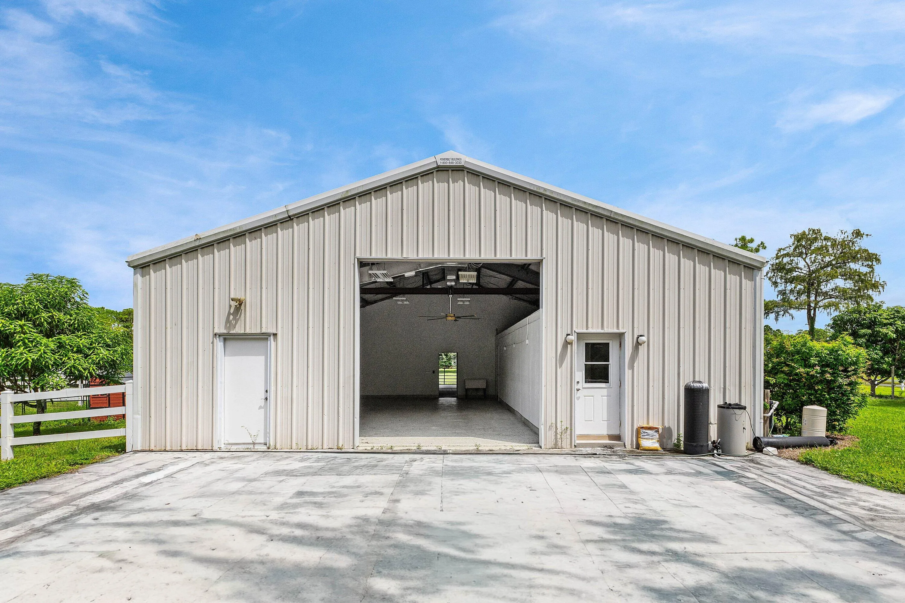 Barn