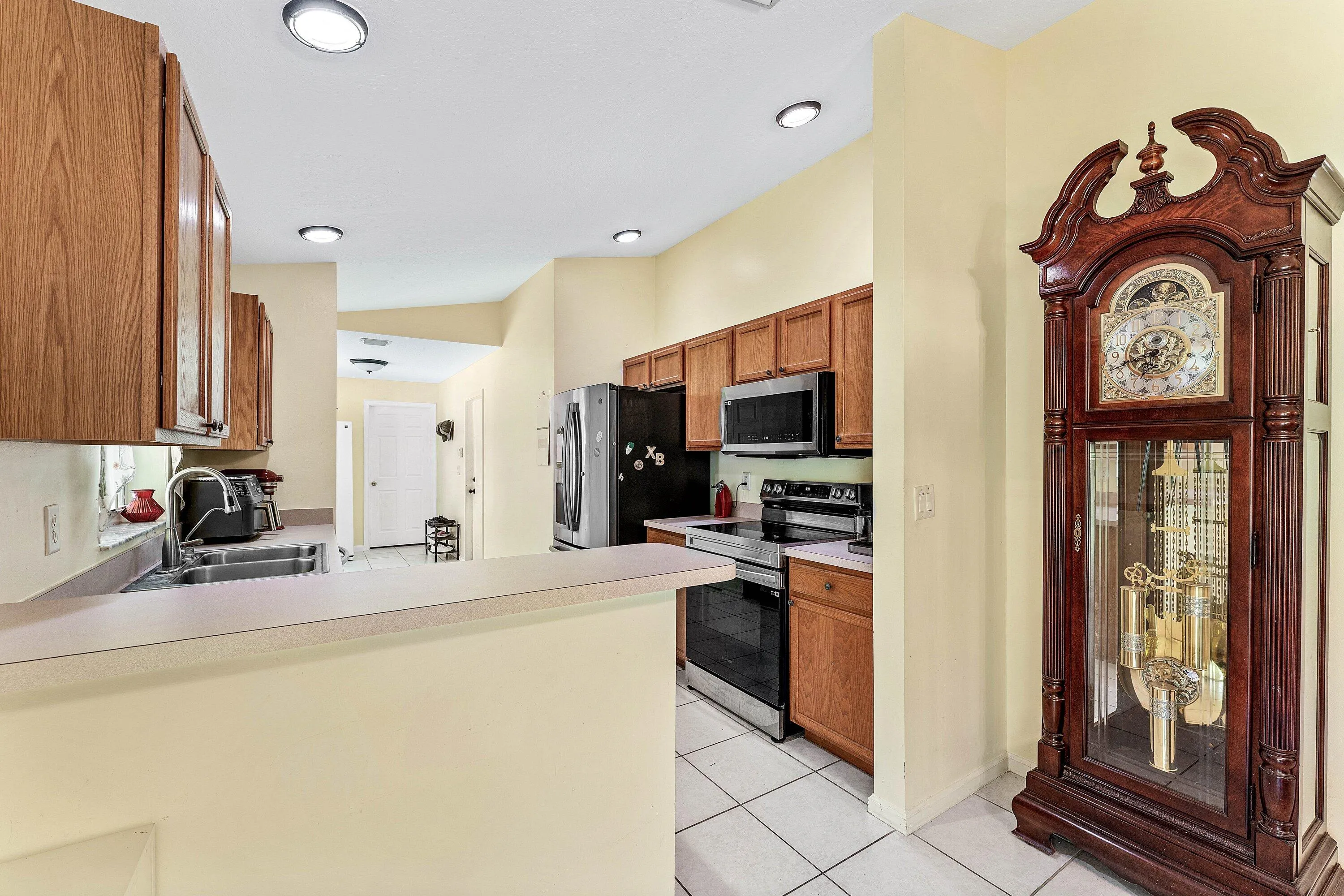 015-1231566thStreetNorth-WestPalmBeach-F