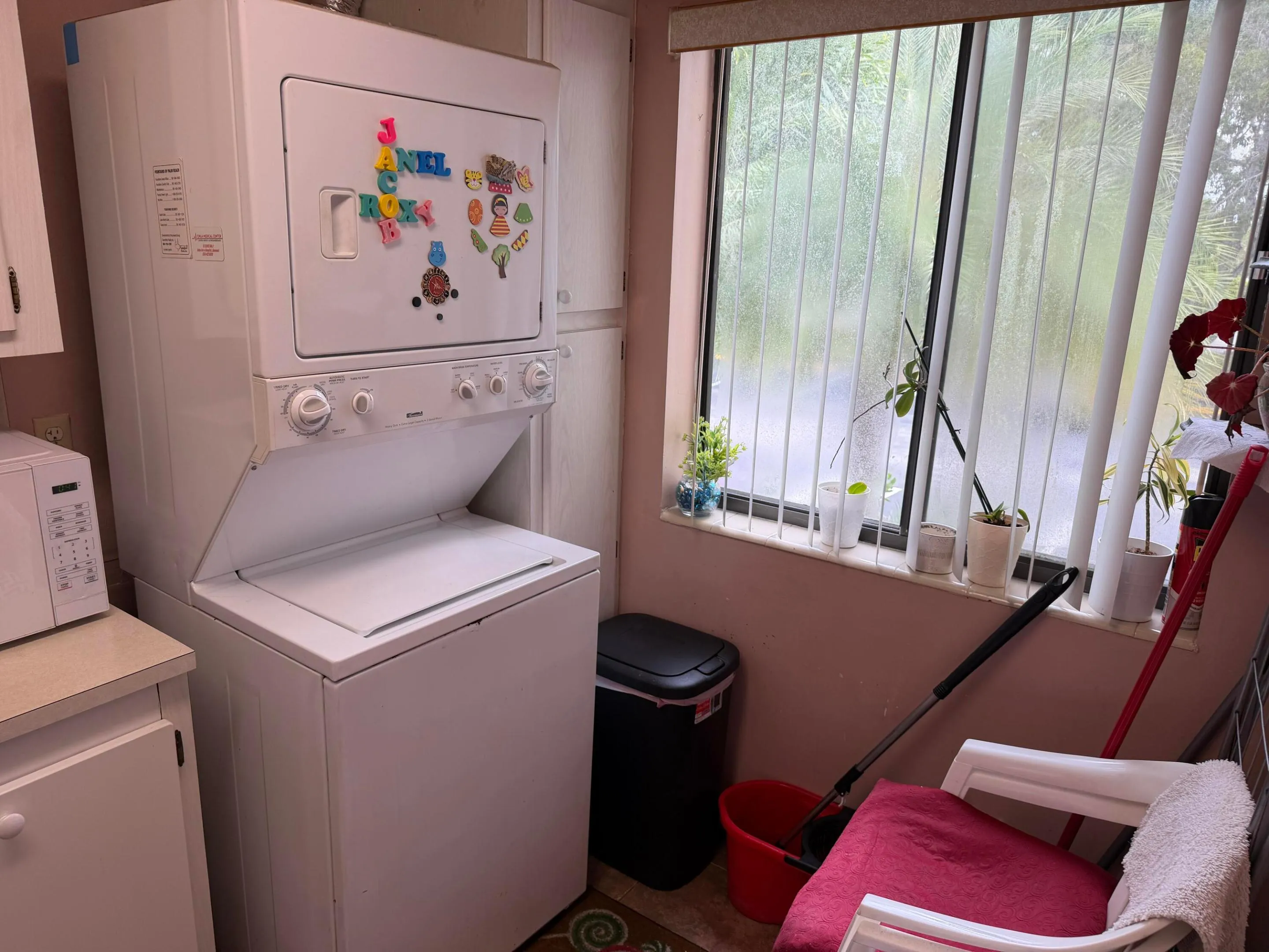 Stack washer/dryer