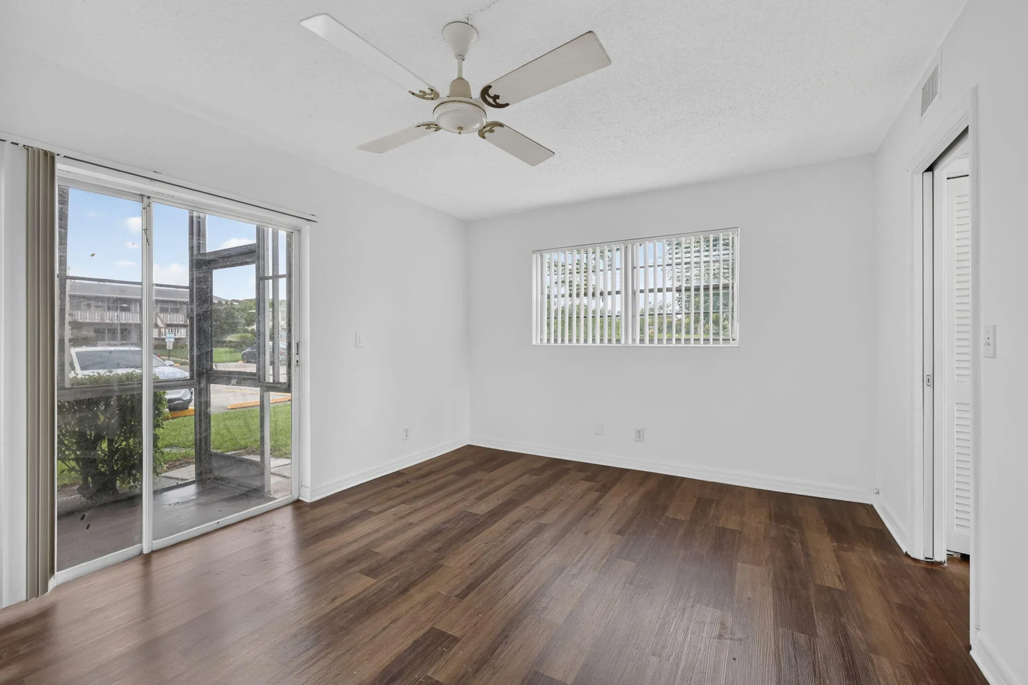 24-web-or-mls-BS1A9568