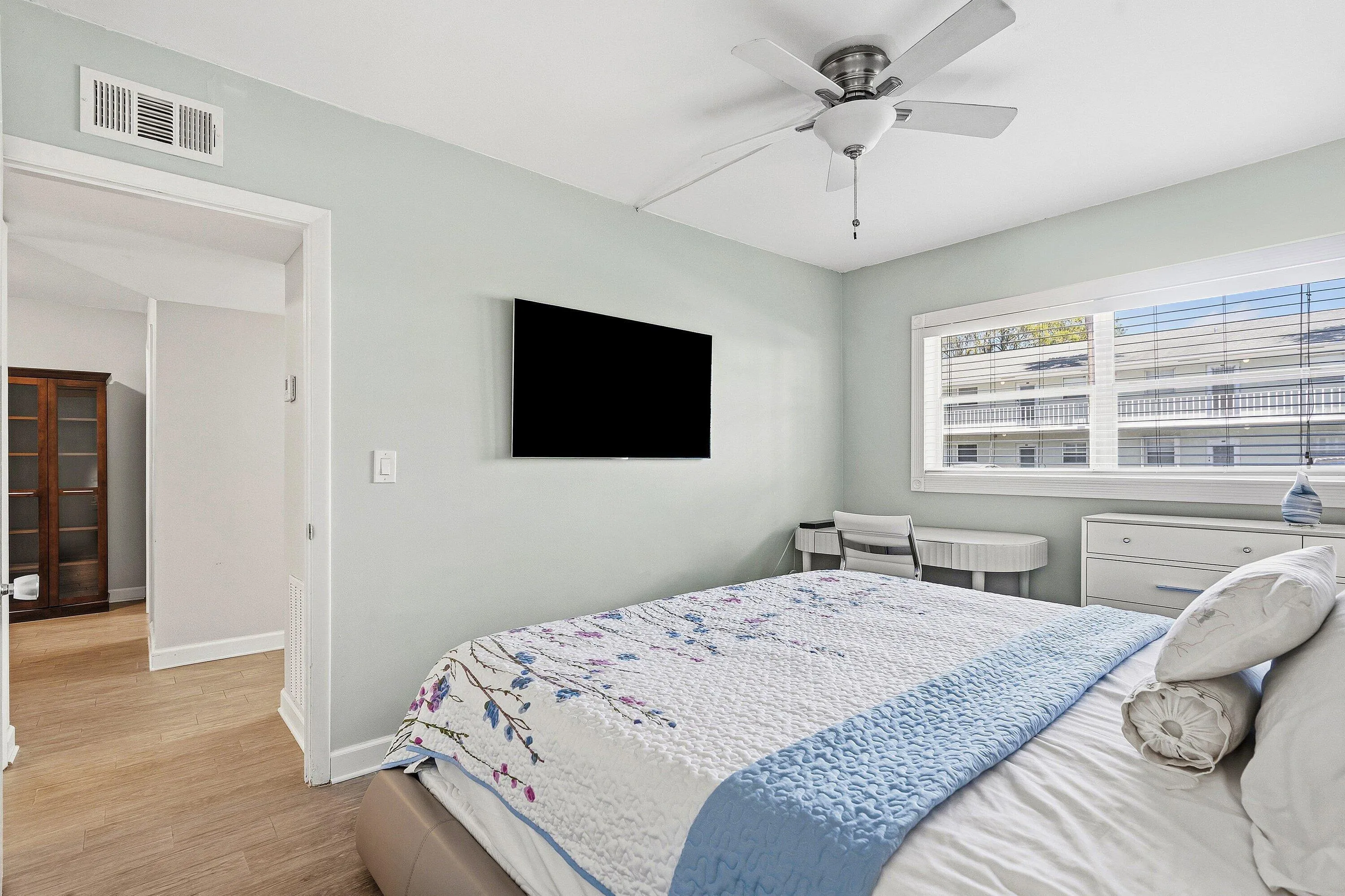018-2440Southwest22ndAvenue-703-DelrayBe