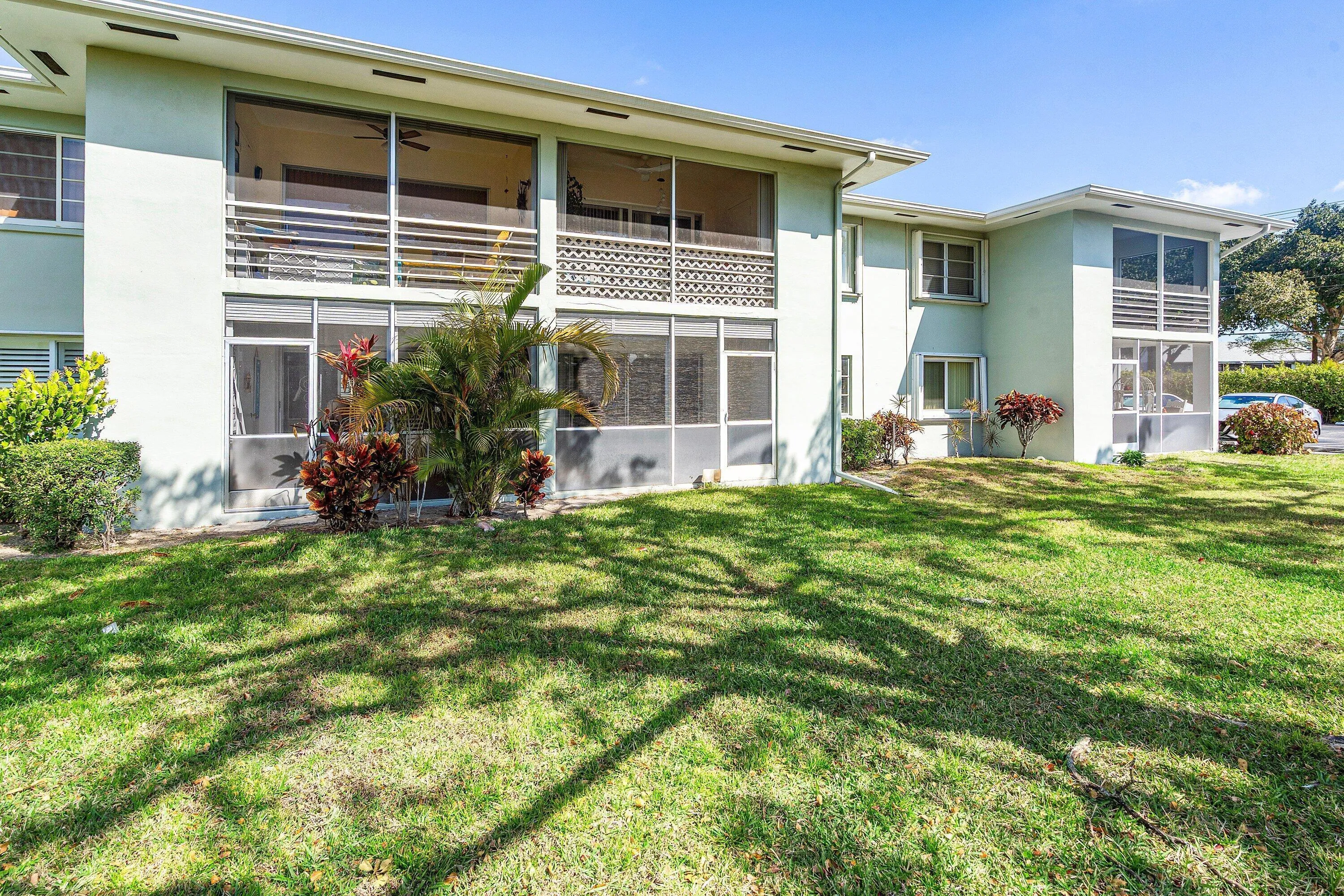 028-2440Southwest22ndAvenue-703-DelrayBe