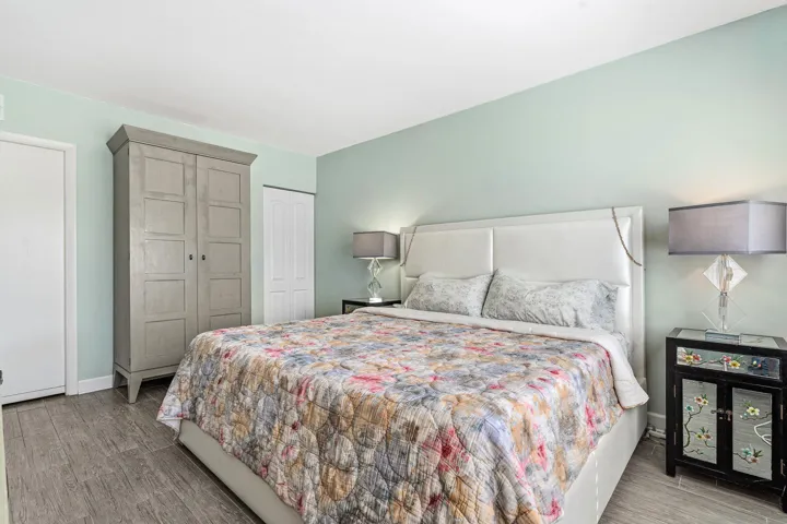 024-2440Southwest22ndAvenue-703-DelrayBe