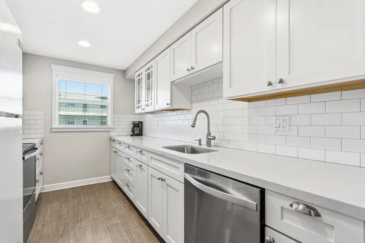 012-2440Southwest22ndAvenue-703-DelrayBe
