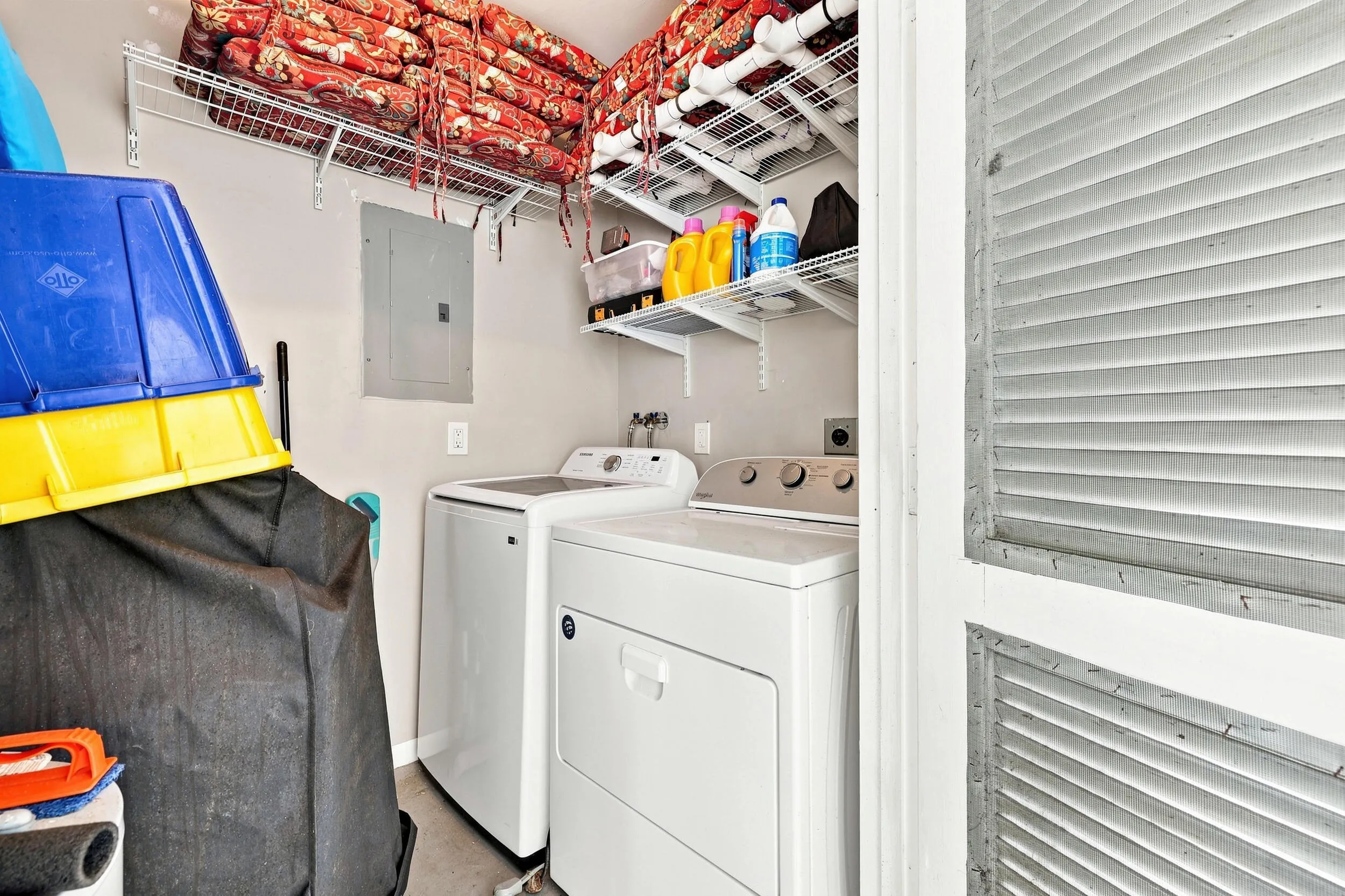 Washer & Dryer on site