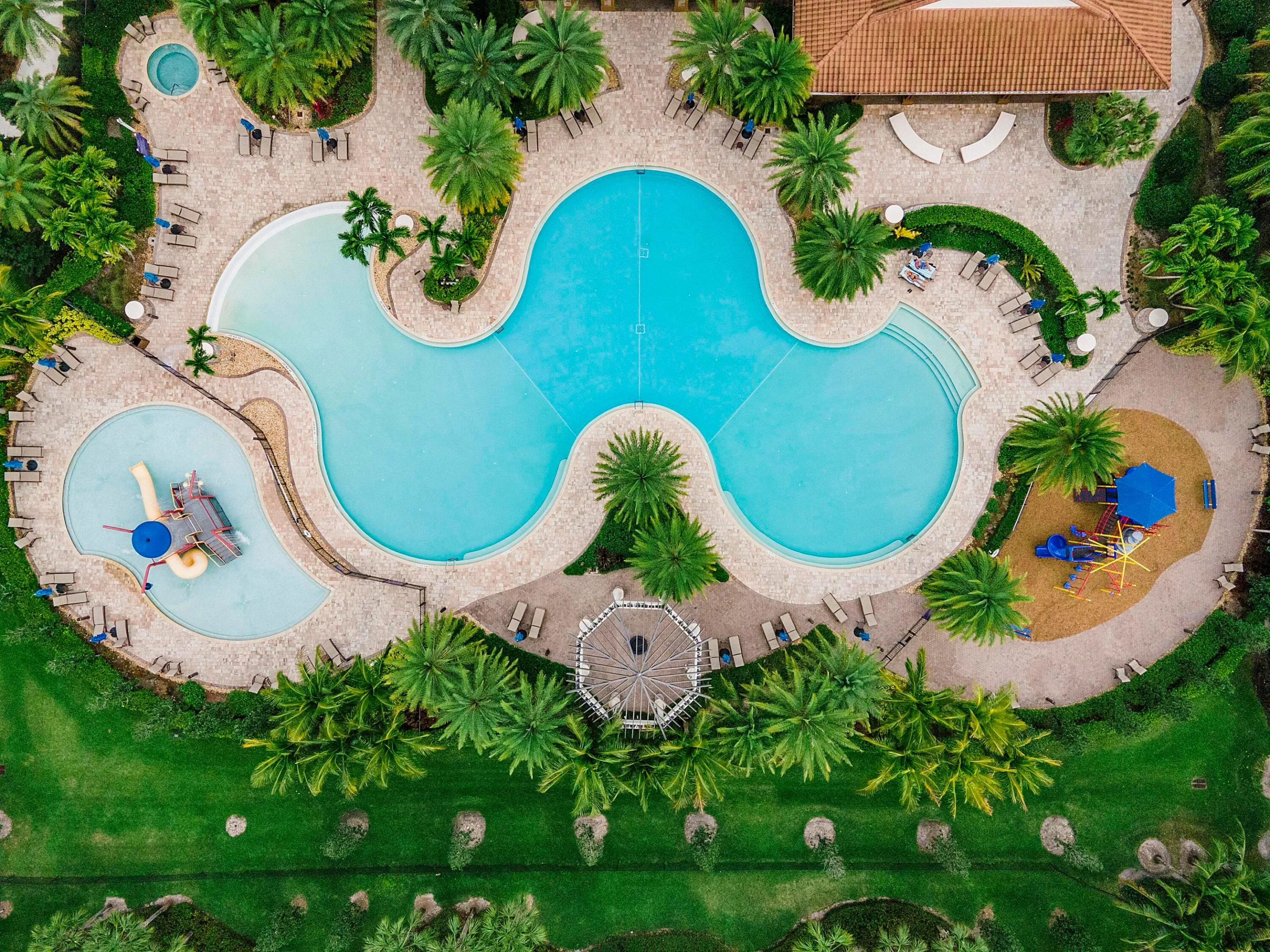 MIRALAGO RESORT STYLE POOL