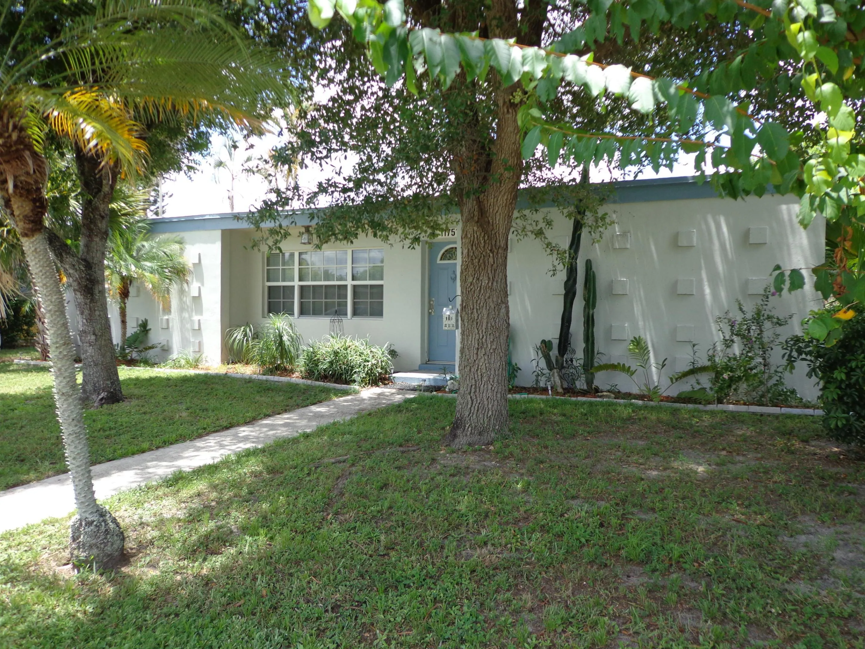 11751 Oleander Drive 025
