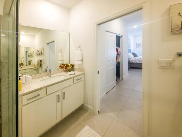 Master Bath 4