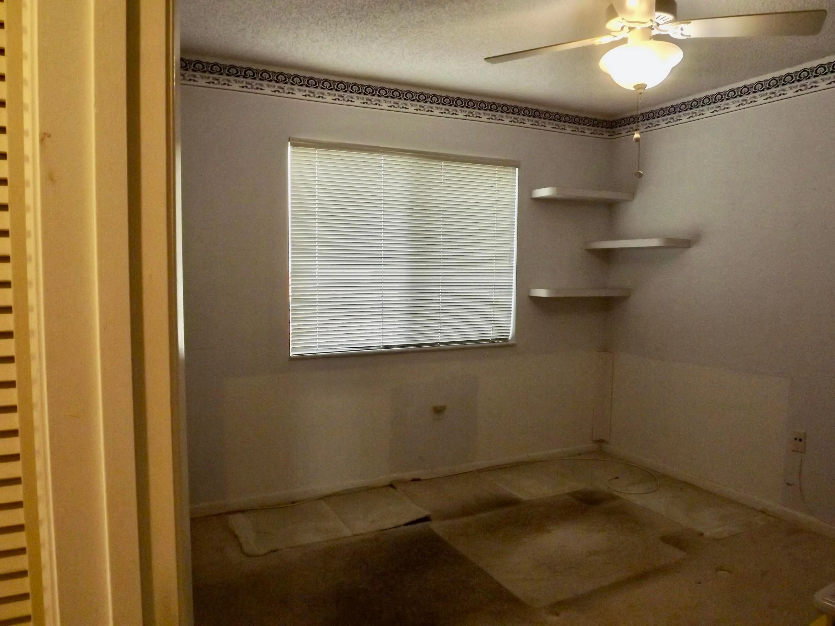 Secondary bedroom