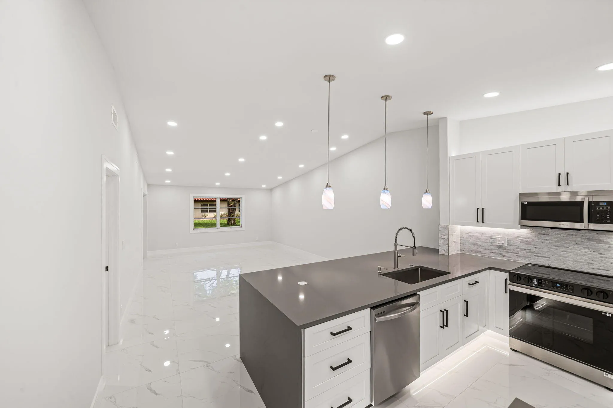 3 Kitchen 2