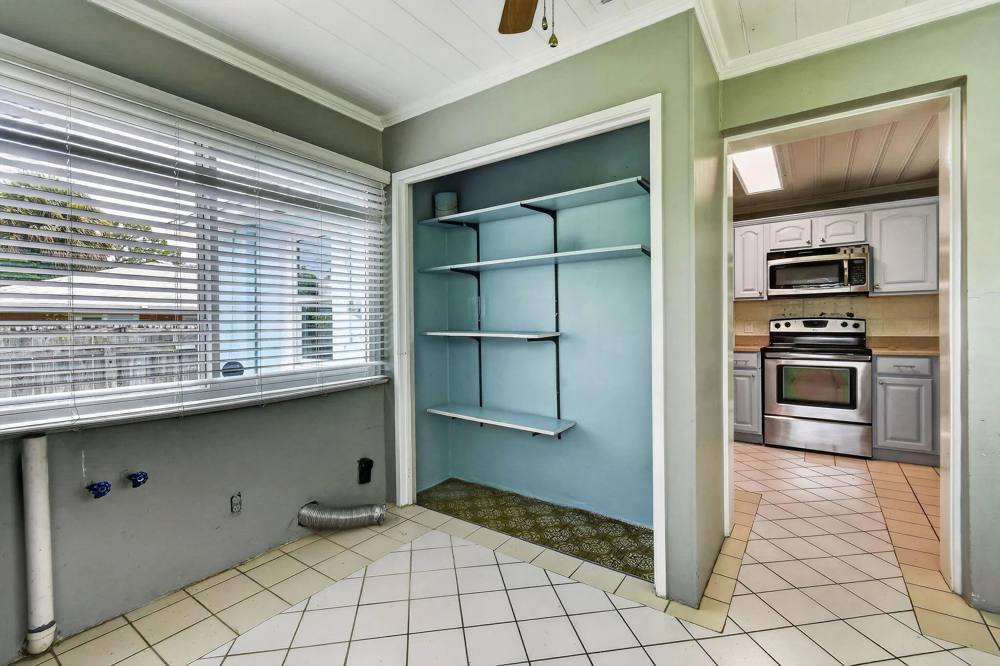 Laundry & Storage Room