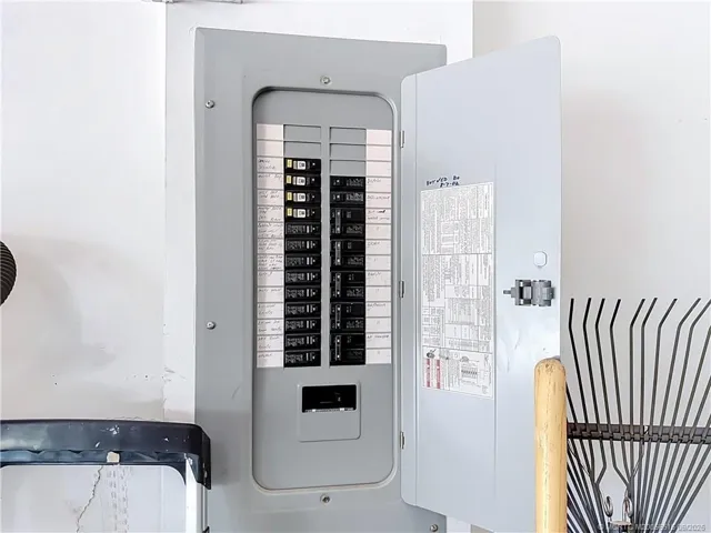 ELECTRIC PANEL
