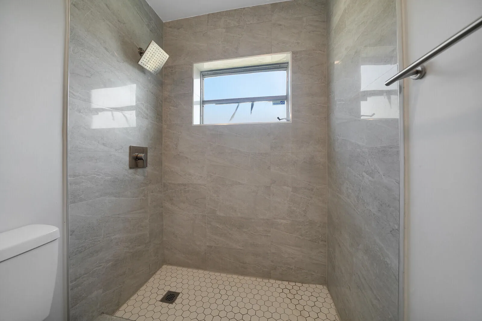 Second​​‌​​​​‌​​‌‌​‌‌​​​‌‌​‌​‌​‌​​​‌​​ Bathroom