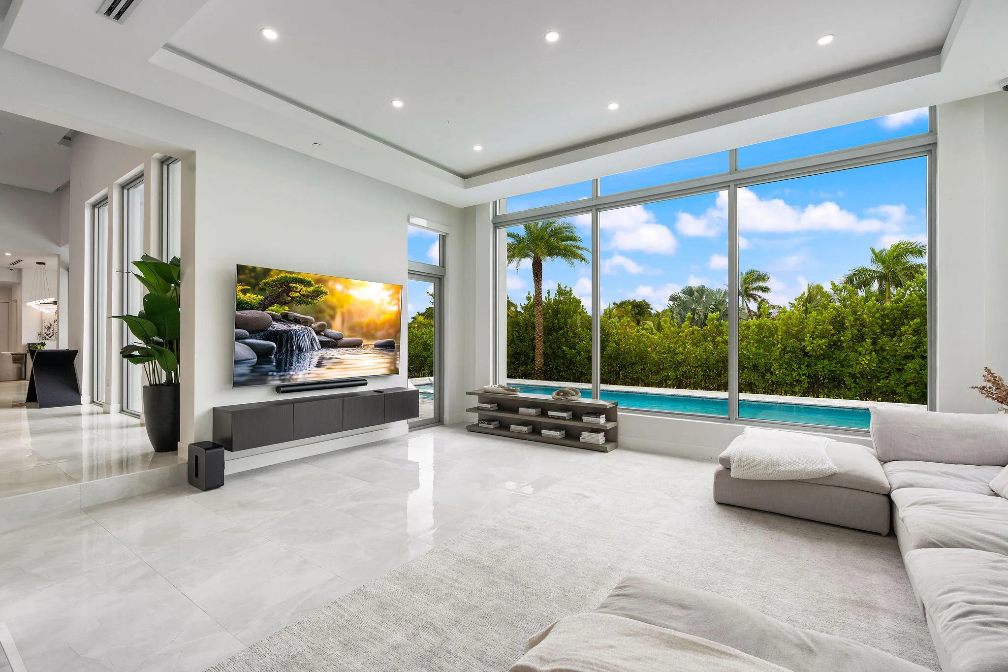MEDIA - RECREATIONAL ROOM