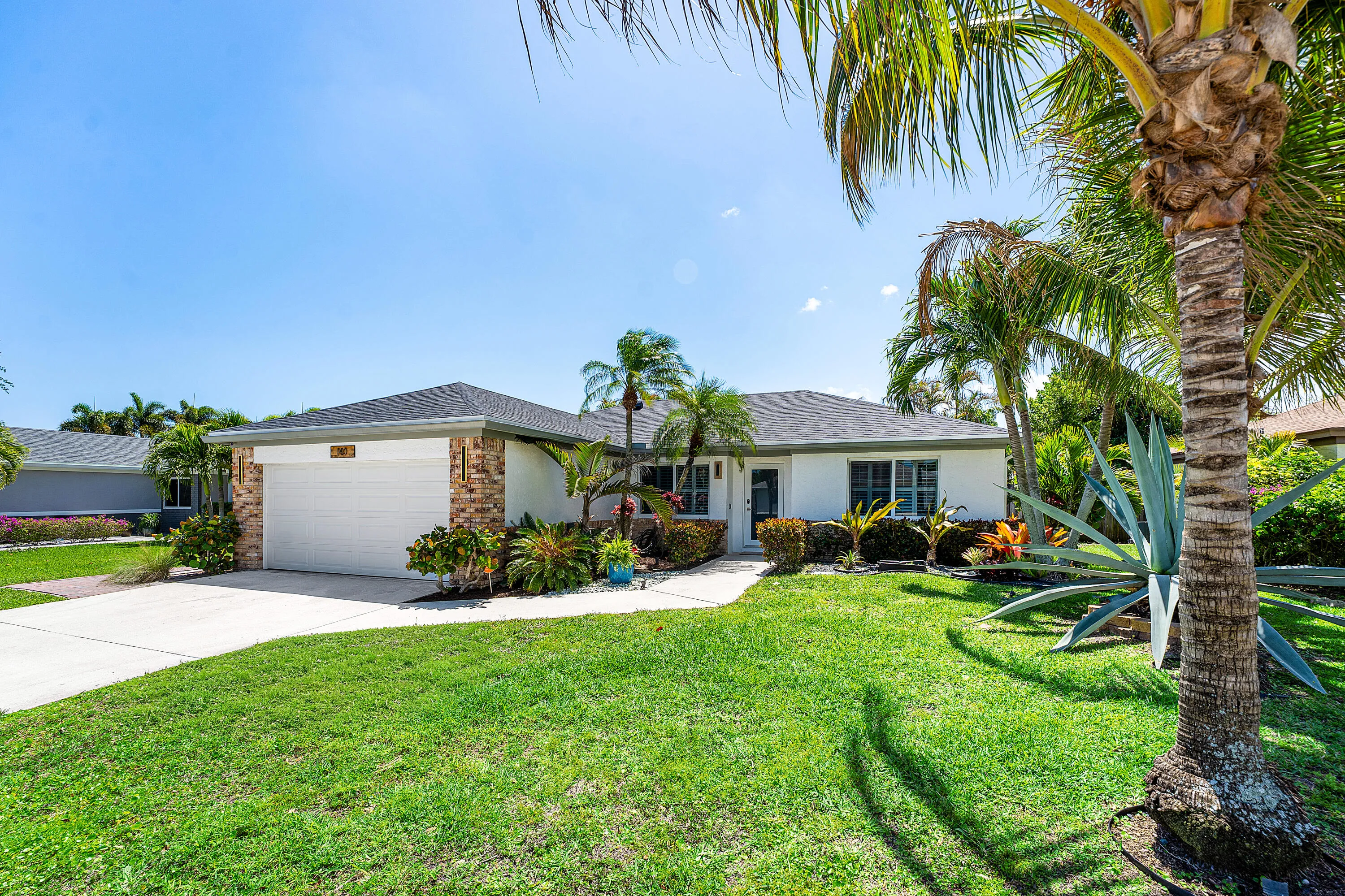 003-140ArrowheadCircle-Jupiter-FL-33458-