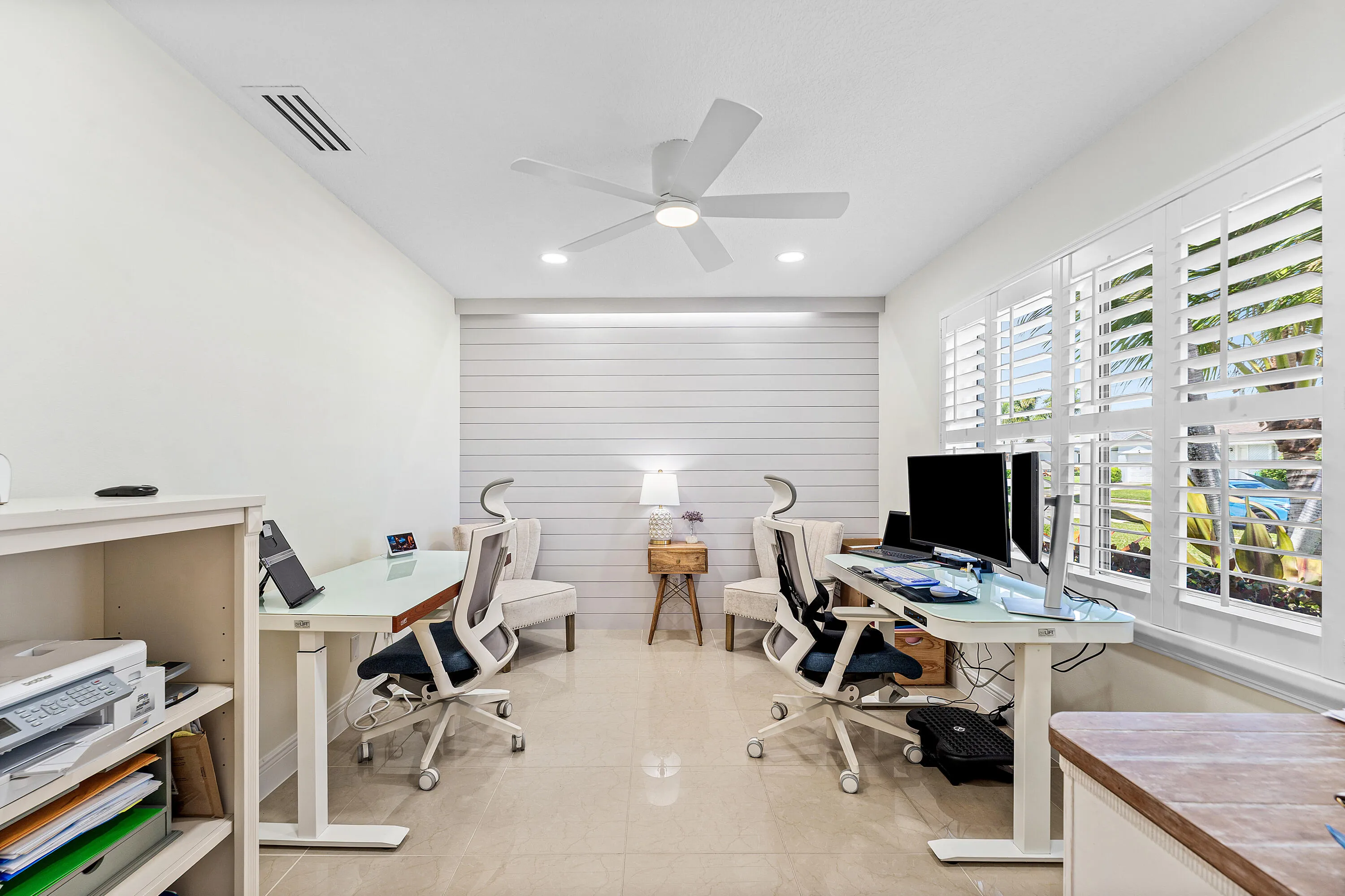 011-140ArrowheadCircle-Jupiter-FL-33458-