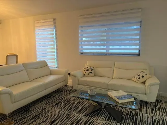 8934 Sunnywood Pl Boca couches