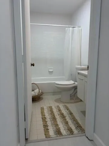 8934 Sunnywood Pl Boca bathroom1