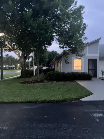 8934 Sunnywood Pl Boca front of home