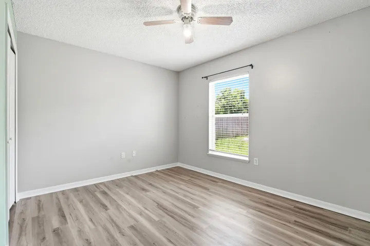 43-web-or-mls-3088-wainwright-st