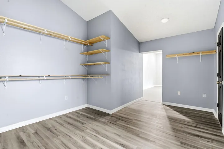 48-web-or-mls-3088-wainwright-st