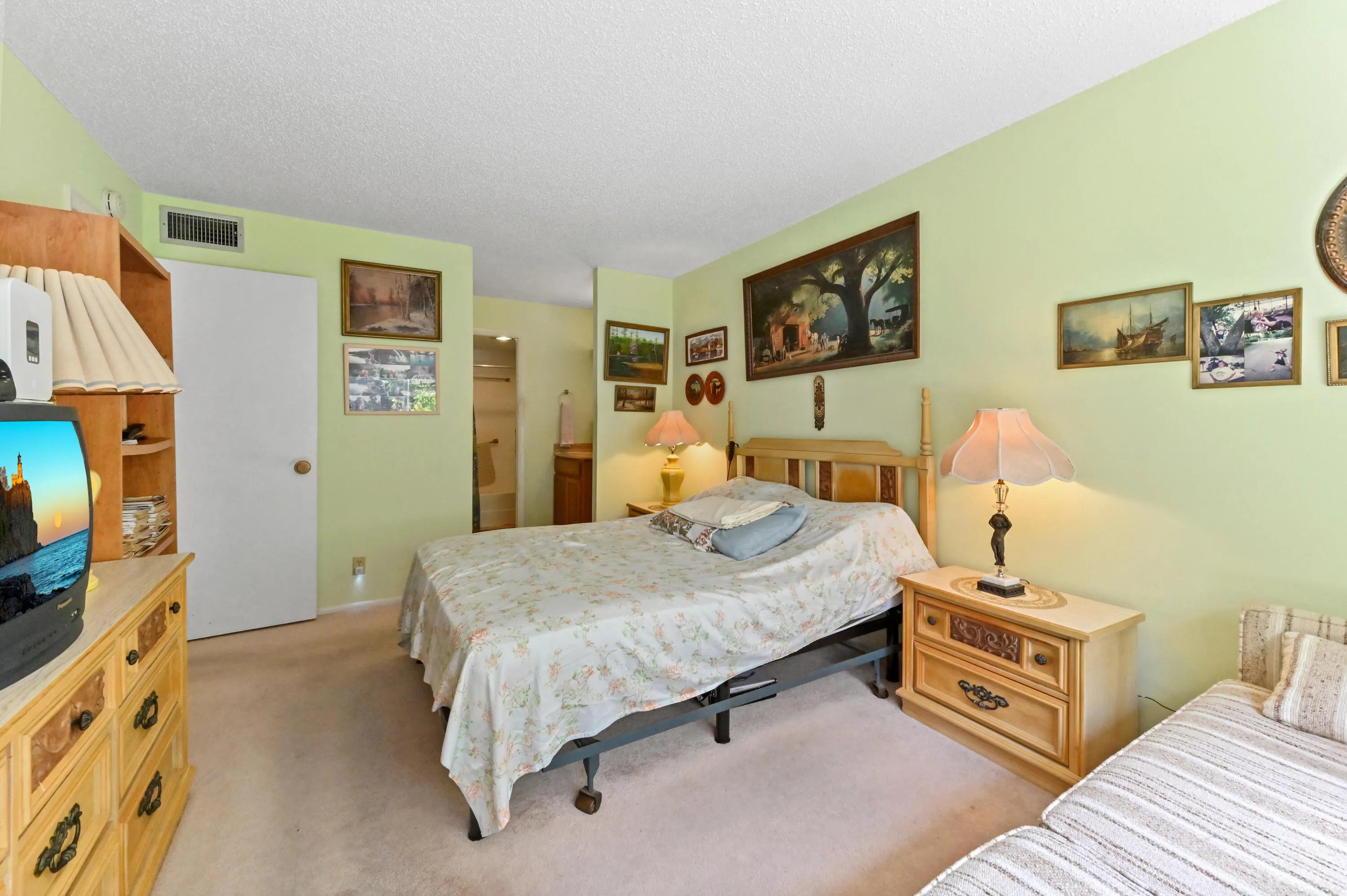 16 bedroom 03
