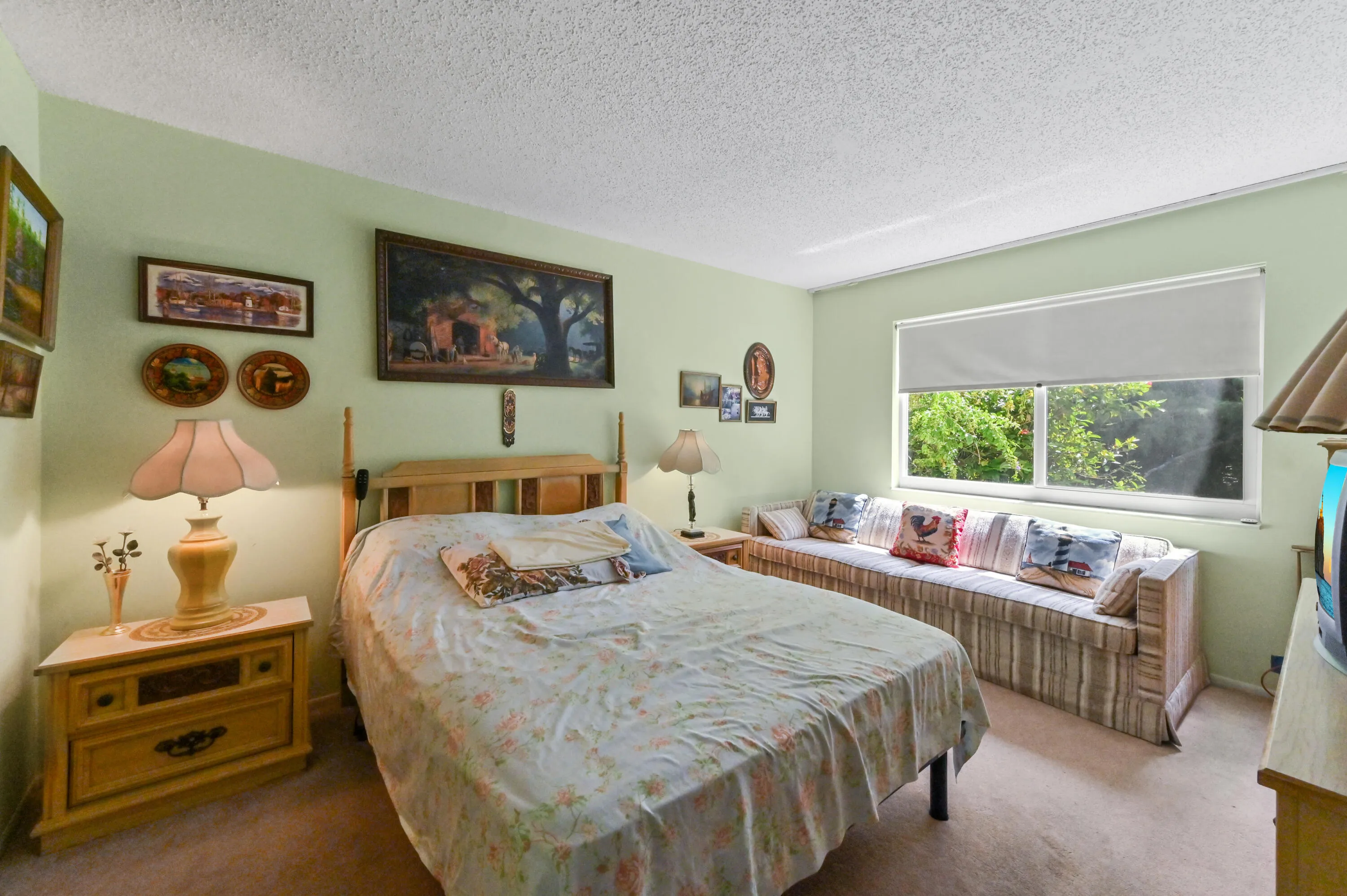 14 bedroom 01