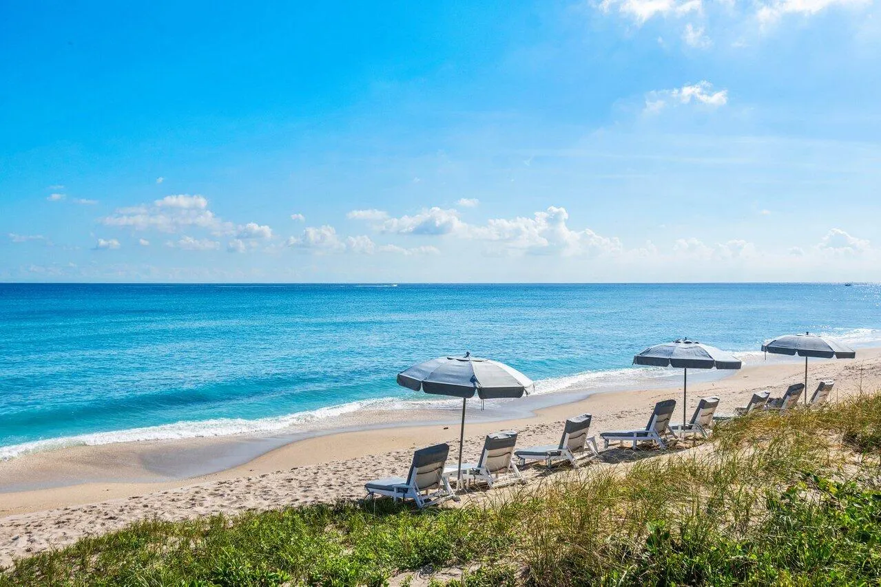 Oceanfront Chairs & Umbrellas