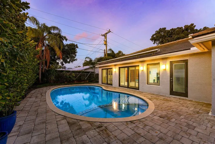 011-701BuoyRoad-NorthPalmBeach-FL-33408-