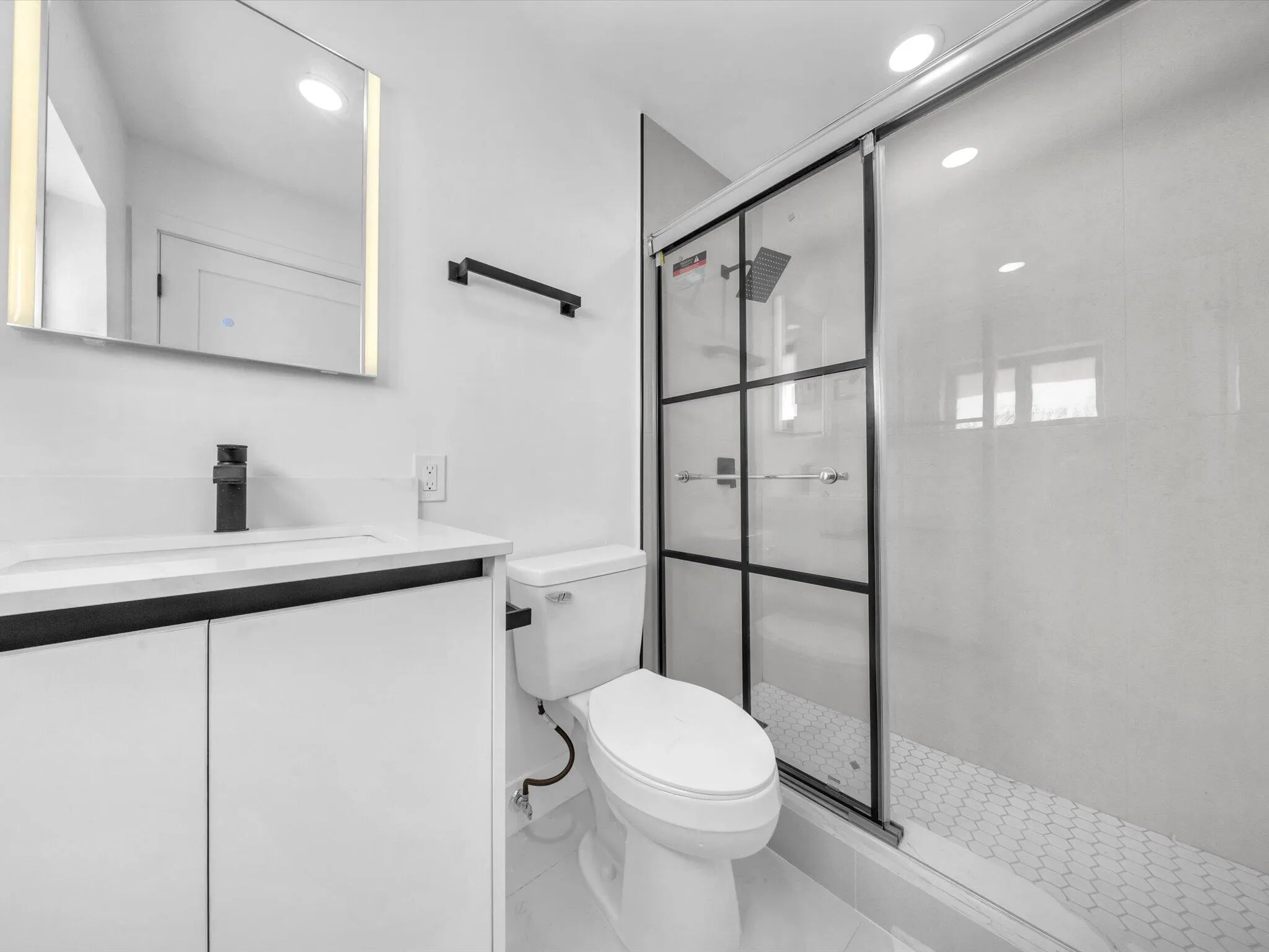 2nd Bathroom