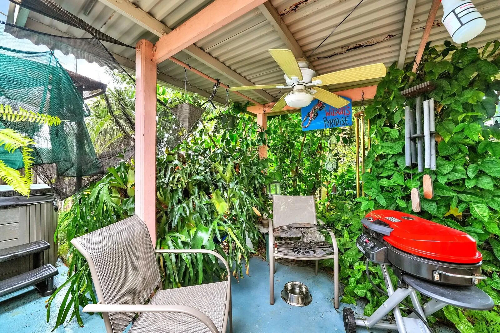 Lounge Area