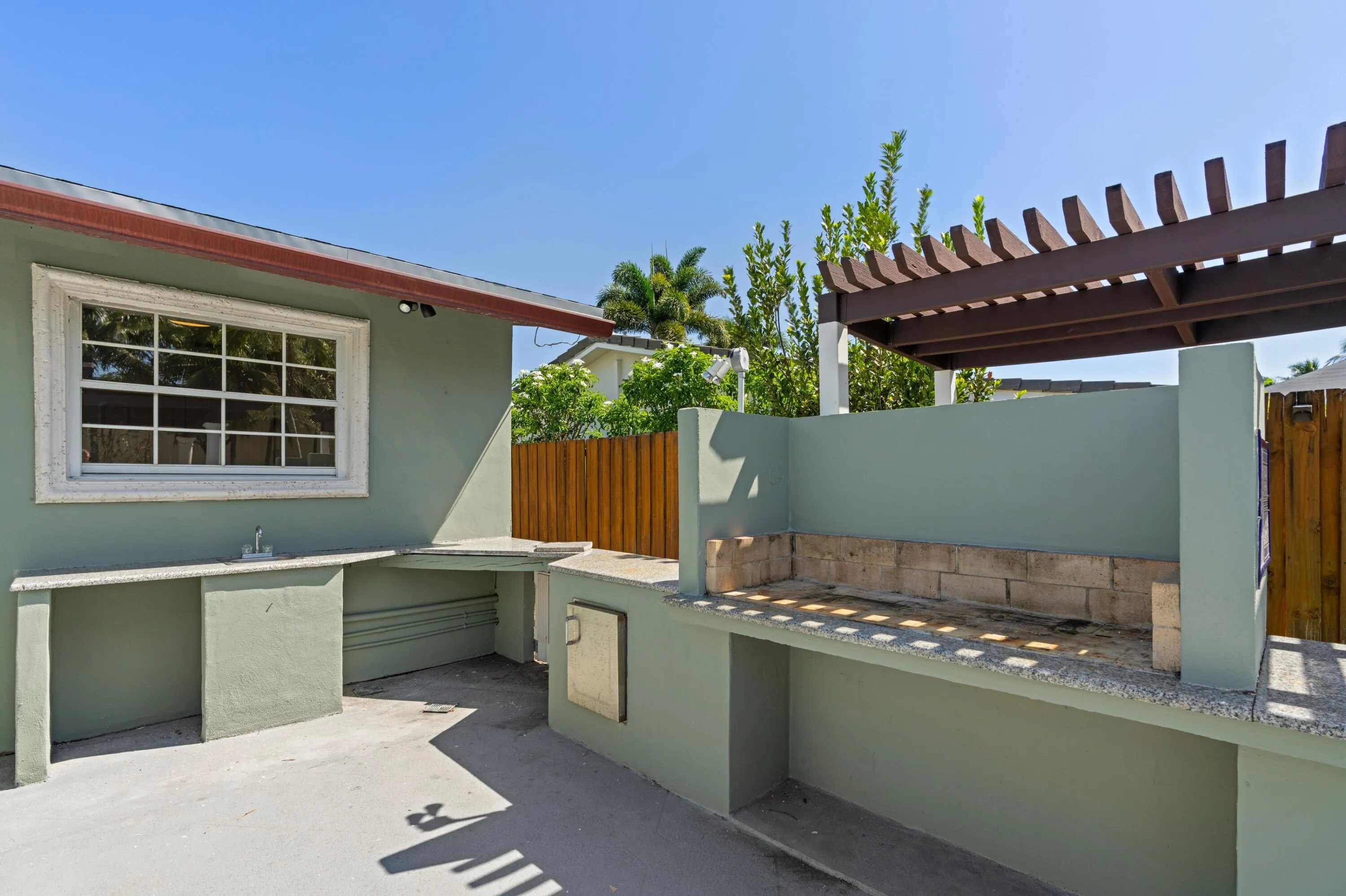 Summer Kitchen