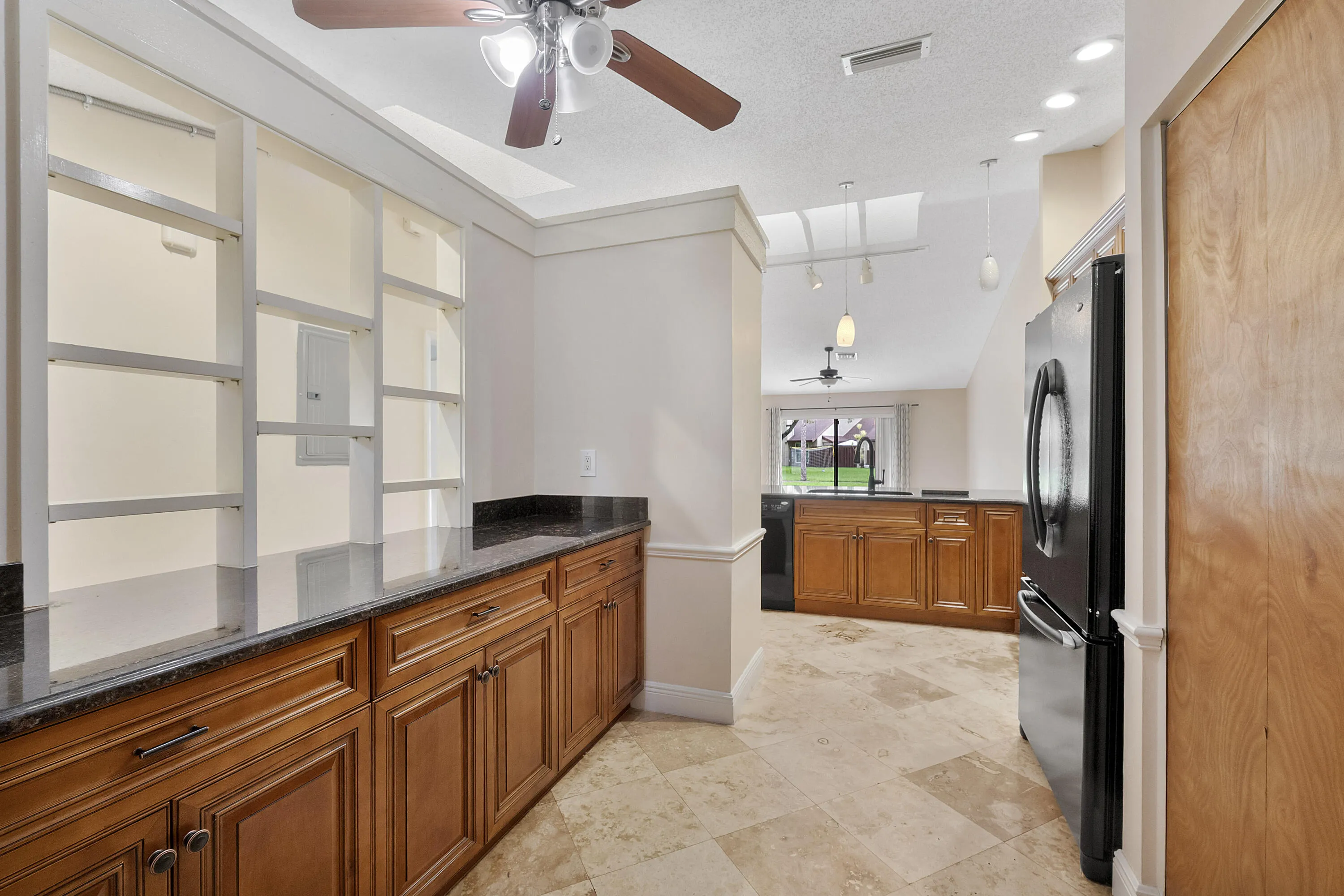 Extensive crown molding