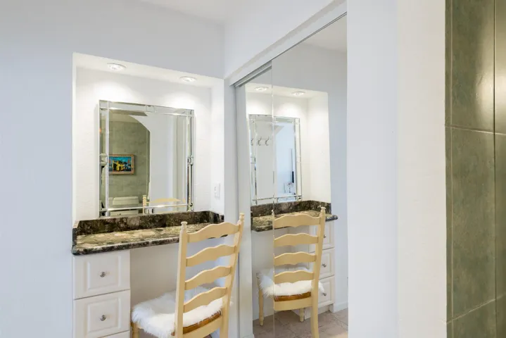 Dressing area