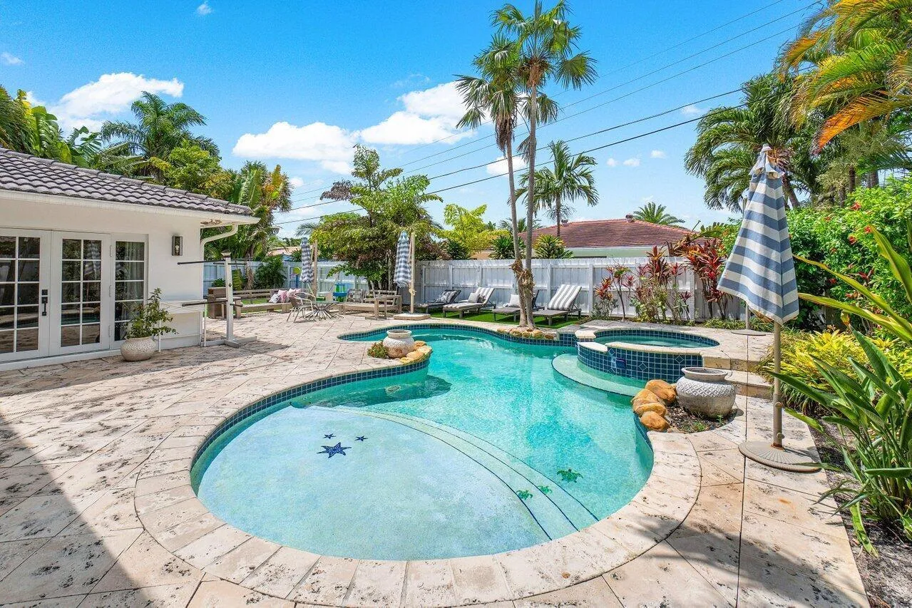 041-783ToledoDrive-BocaRaton-FL-33432-SM
