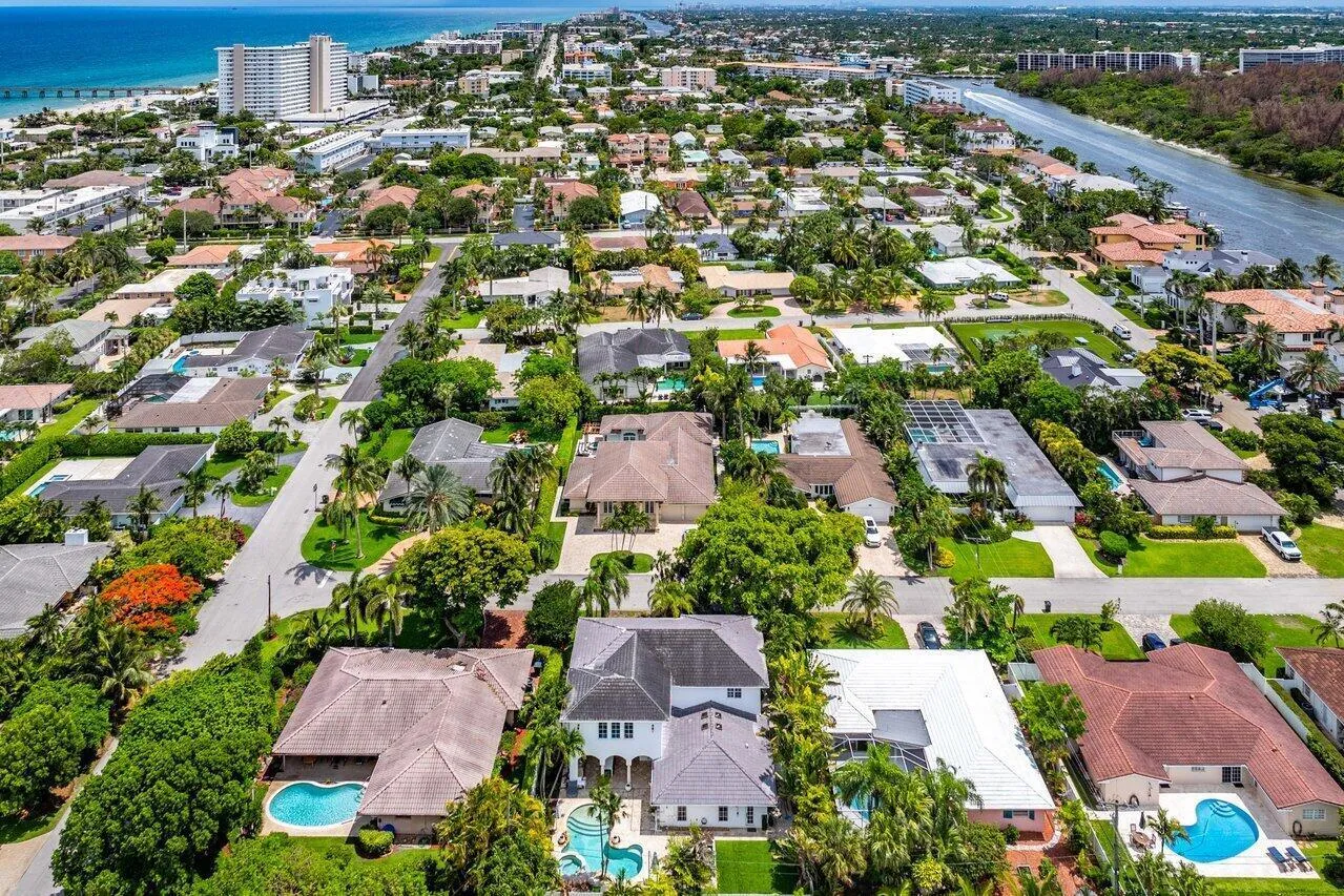 049-783ToledoDrive-BocaRaton-FL-33432-SM