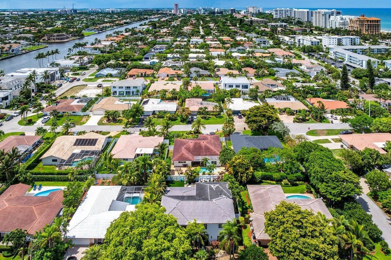057-783ToledoDrive-BocaRaton-FL-33432-SM