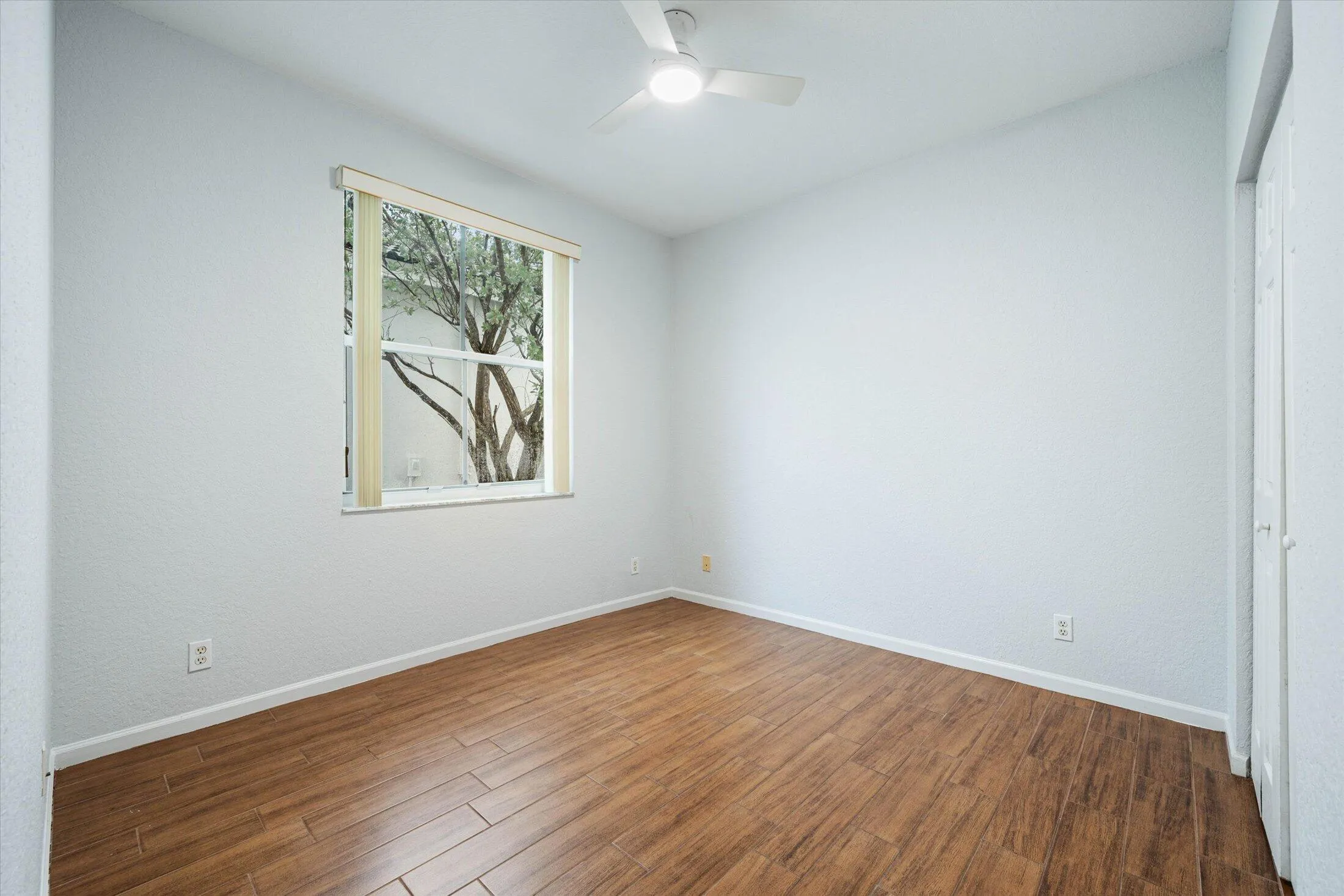 19-890 Hawthorn Terrace, Weston-24