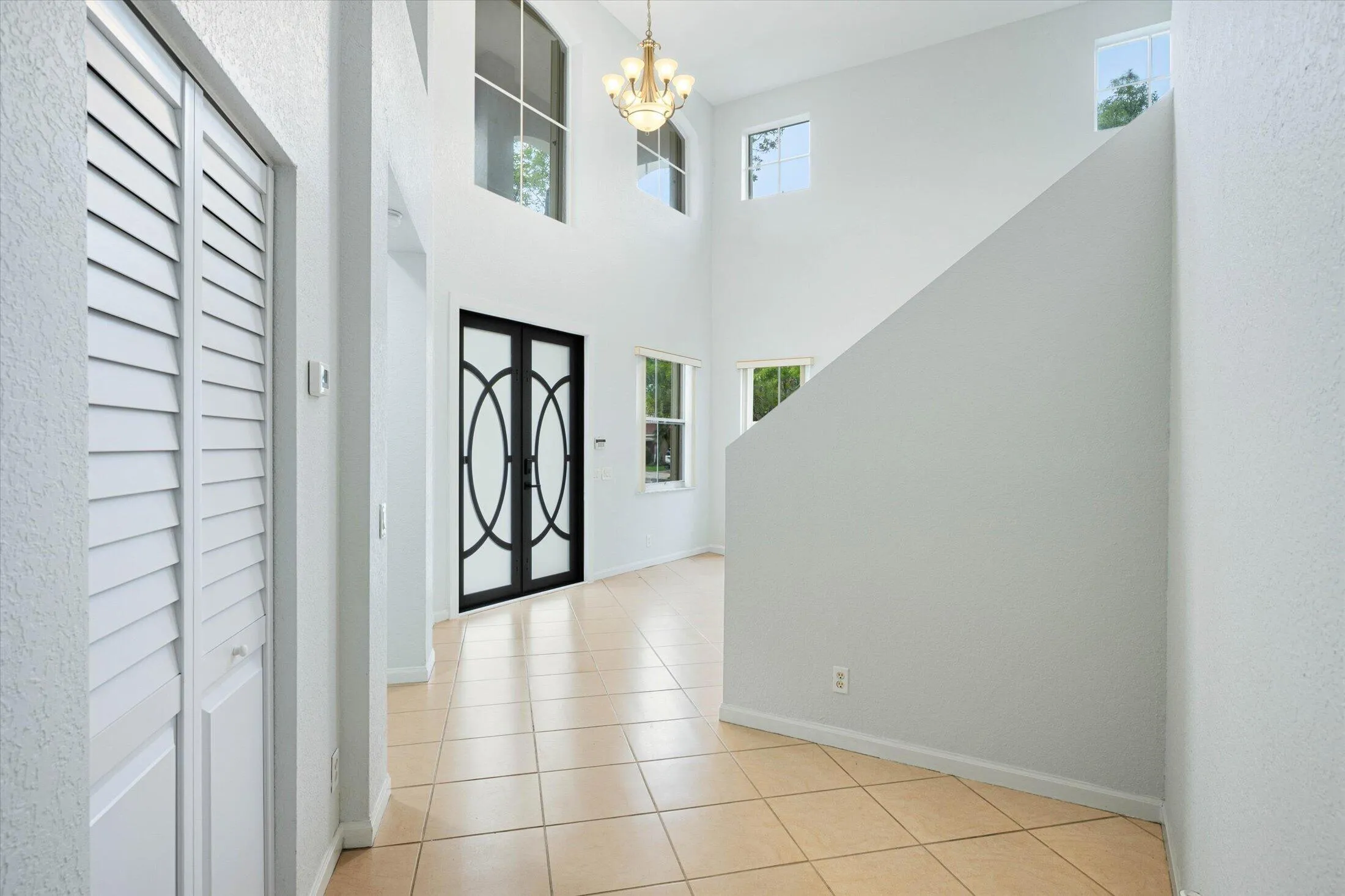06-890 Hawthorn Terrace, Weston-23