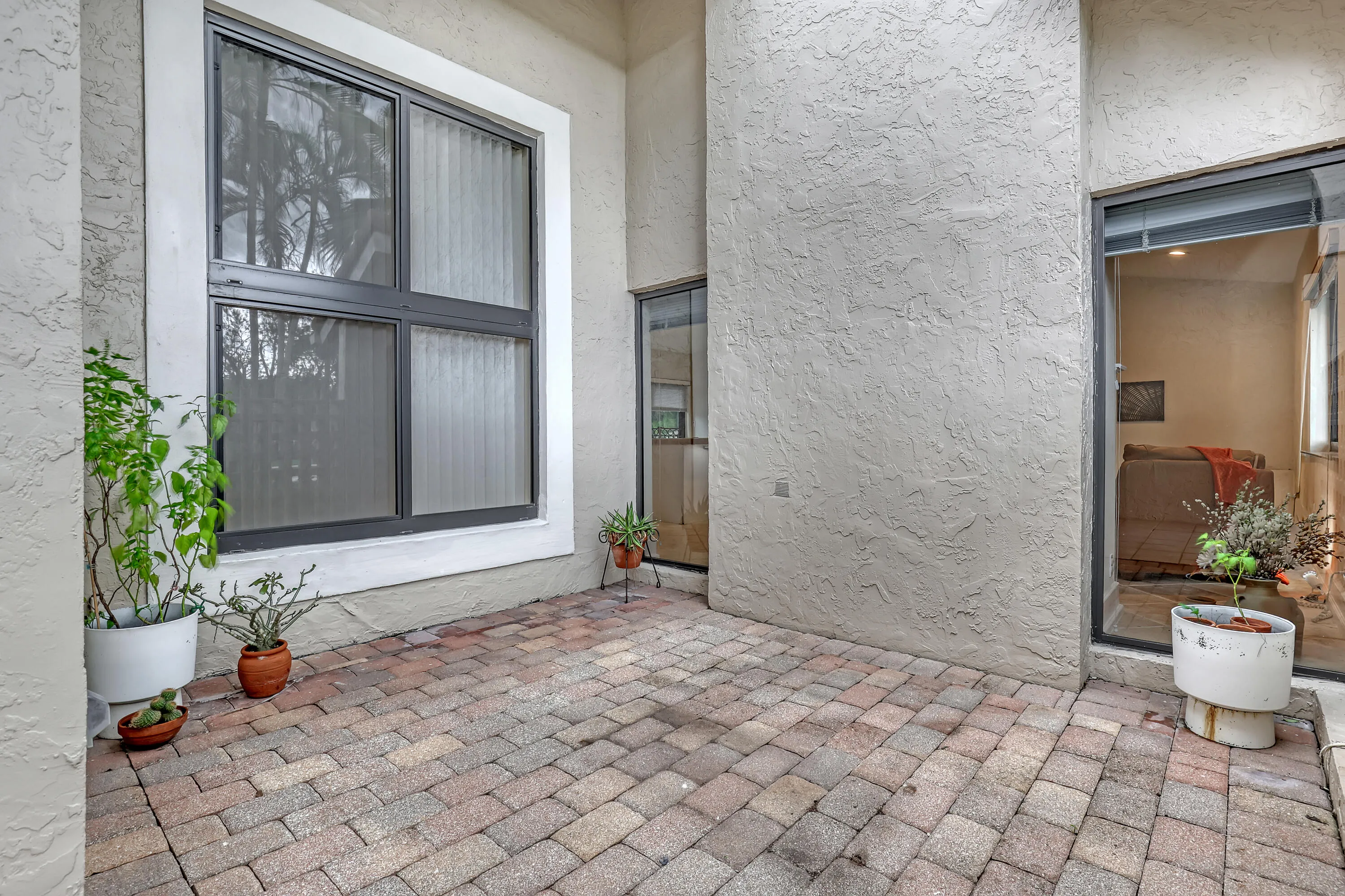 2156 Amesbury (5)