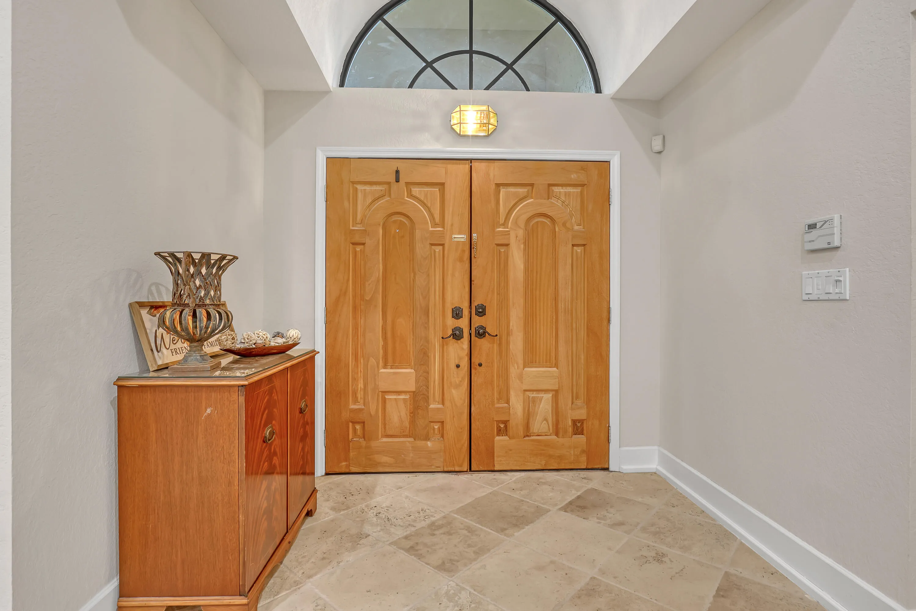 2156 Amesbury (7)