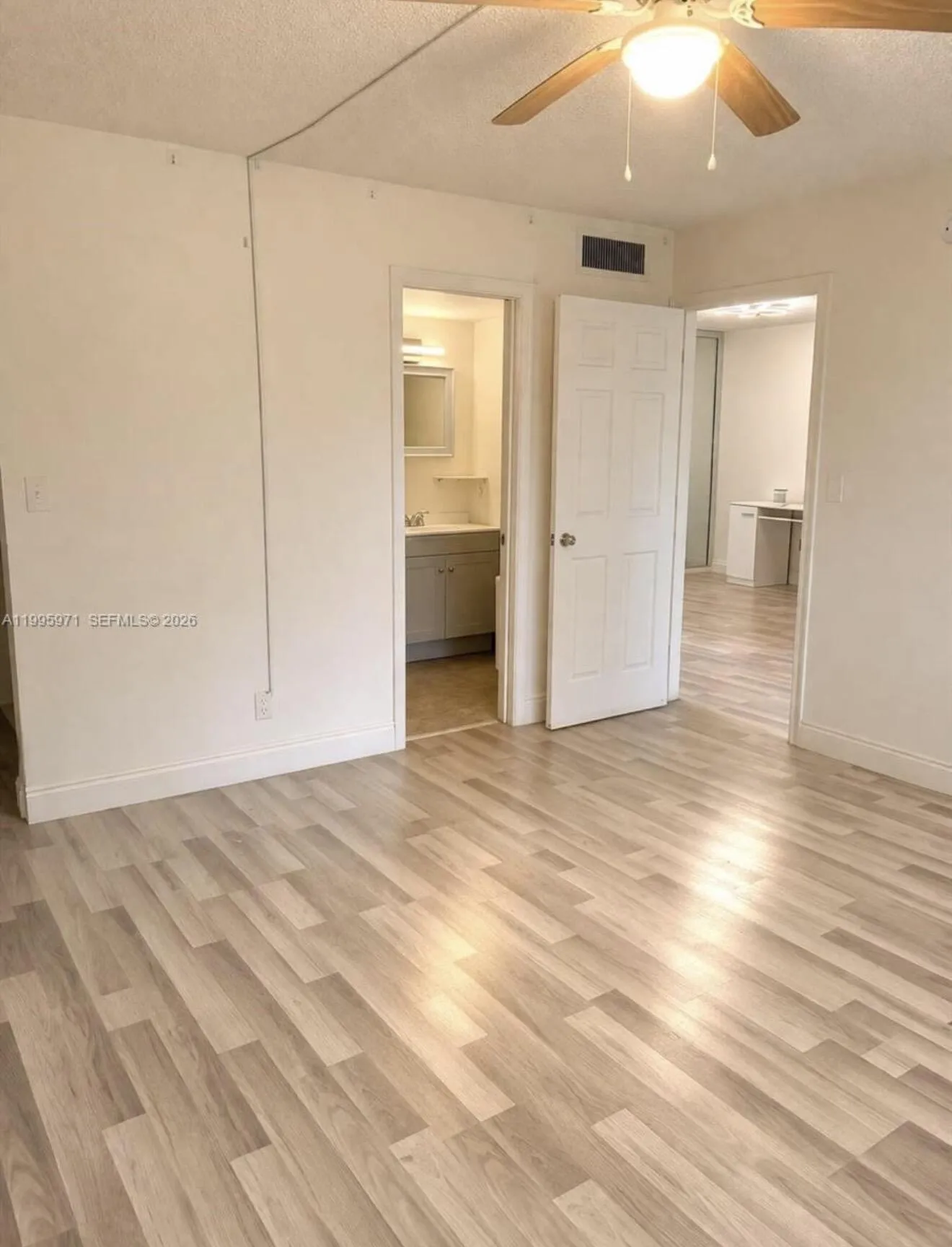 MASTER​​‌​​​​‌​​‌‌​‌‌​​​‌‌​‌​‌​‌​​​‌​​ BEDROOM