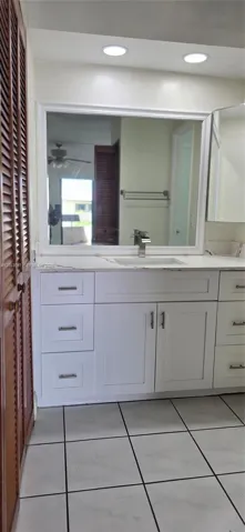 Guest Bath / Vanity