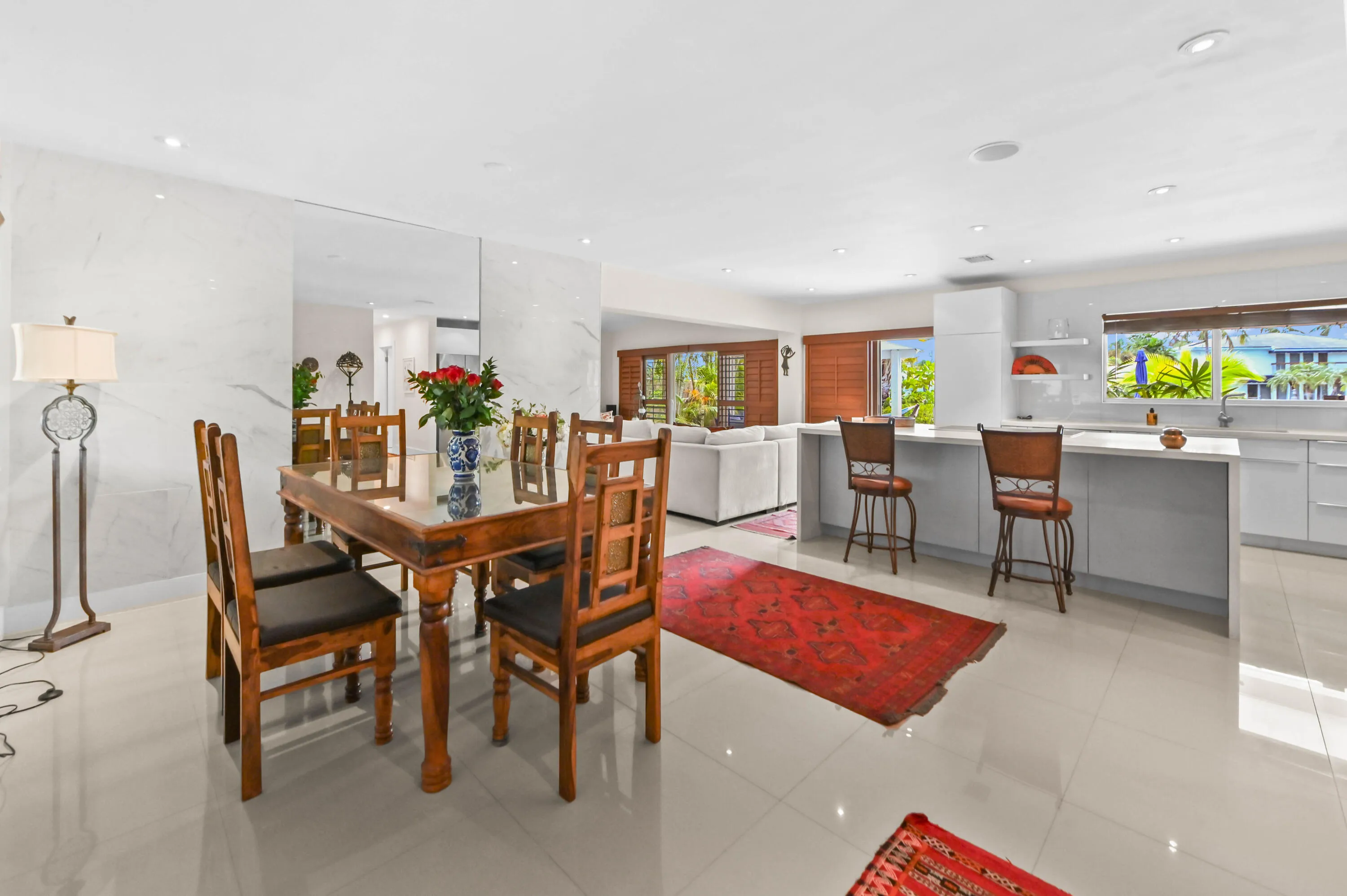 06 Dining area 01