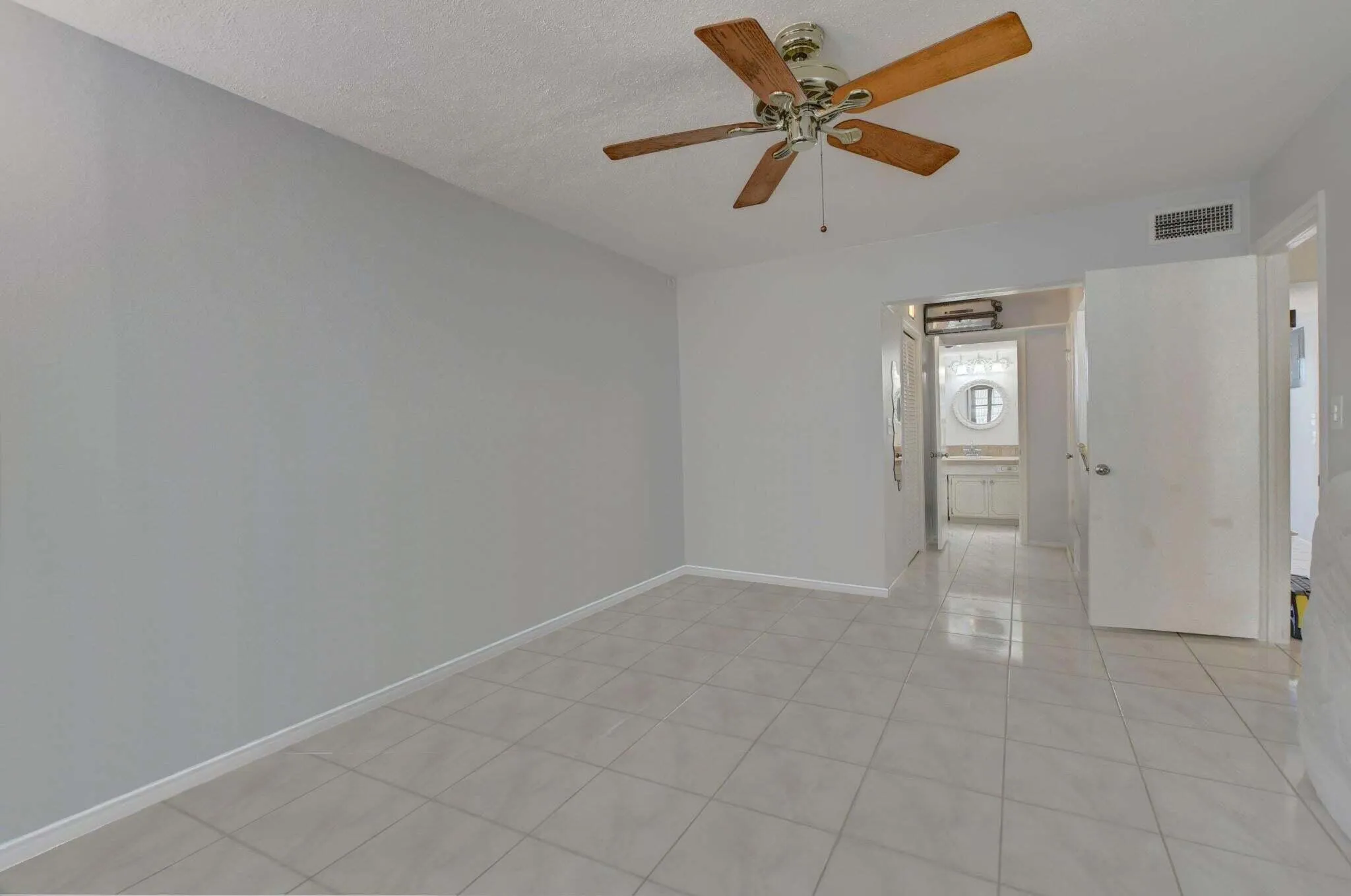 899- Pic 19