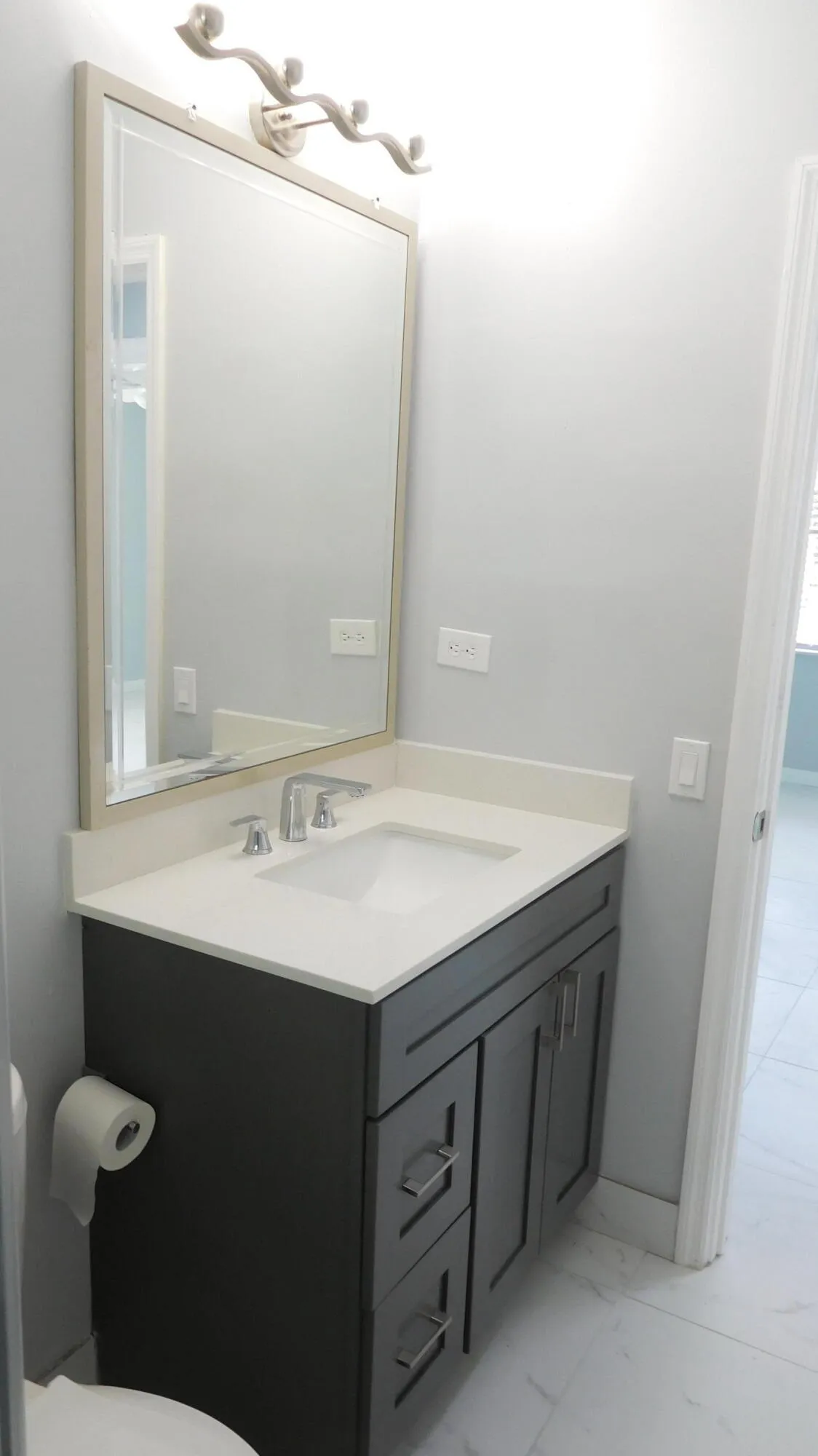 2nd bathroom